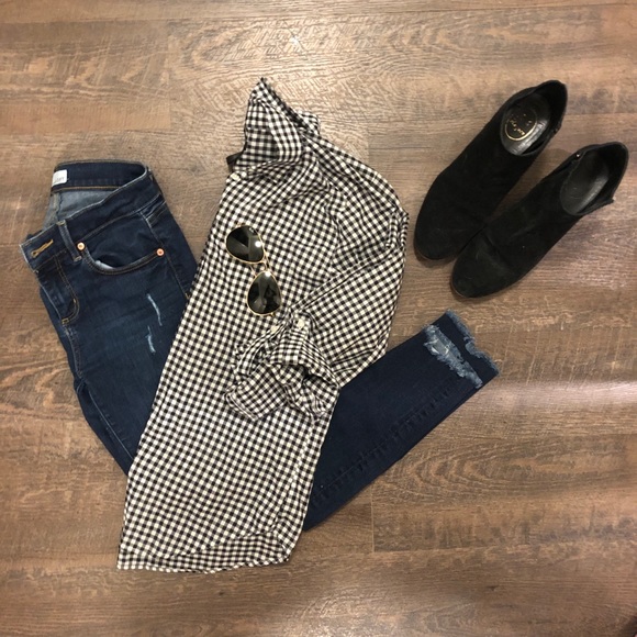 Ann Taylor Factory Tops - Gingham button up blouse Ann Taylor Factory Tops - Gingham button up blouse